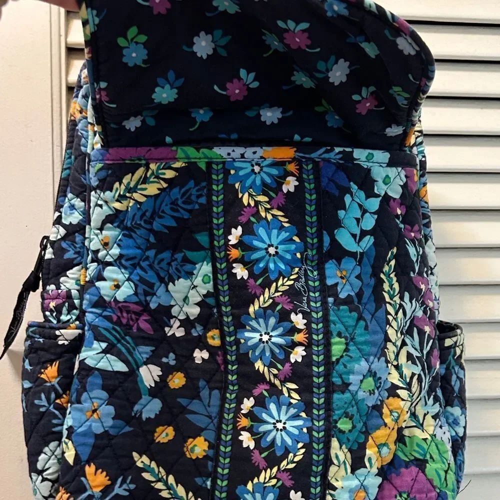 Floral Quilted Backpack 🎒 - Picture 8 of 17